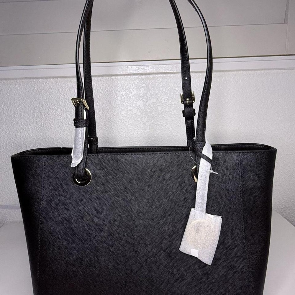 Michael Kors Jet Set Large Black Saffiano Leather Tote Bag Gold Hardware NWT